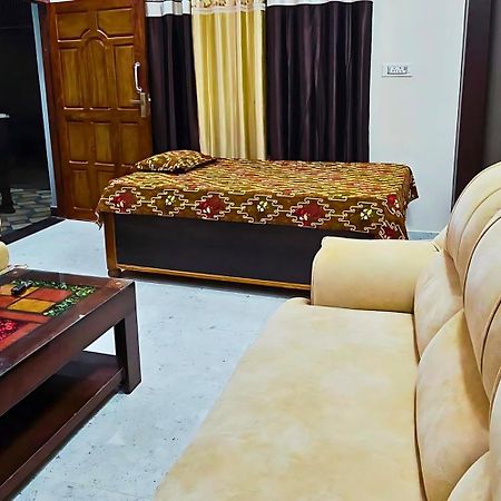 Ramayana Grand Hotel Ayodhya Esterno foto