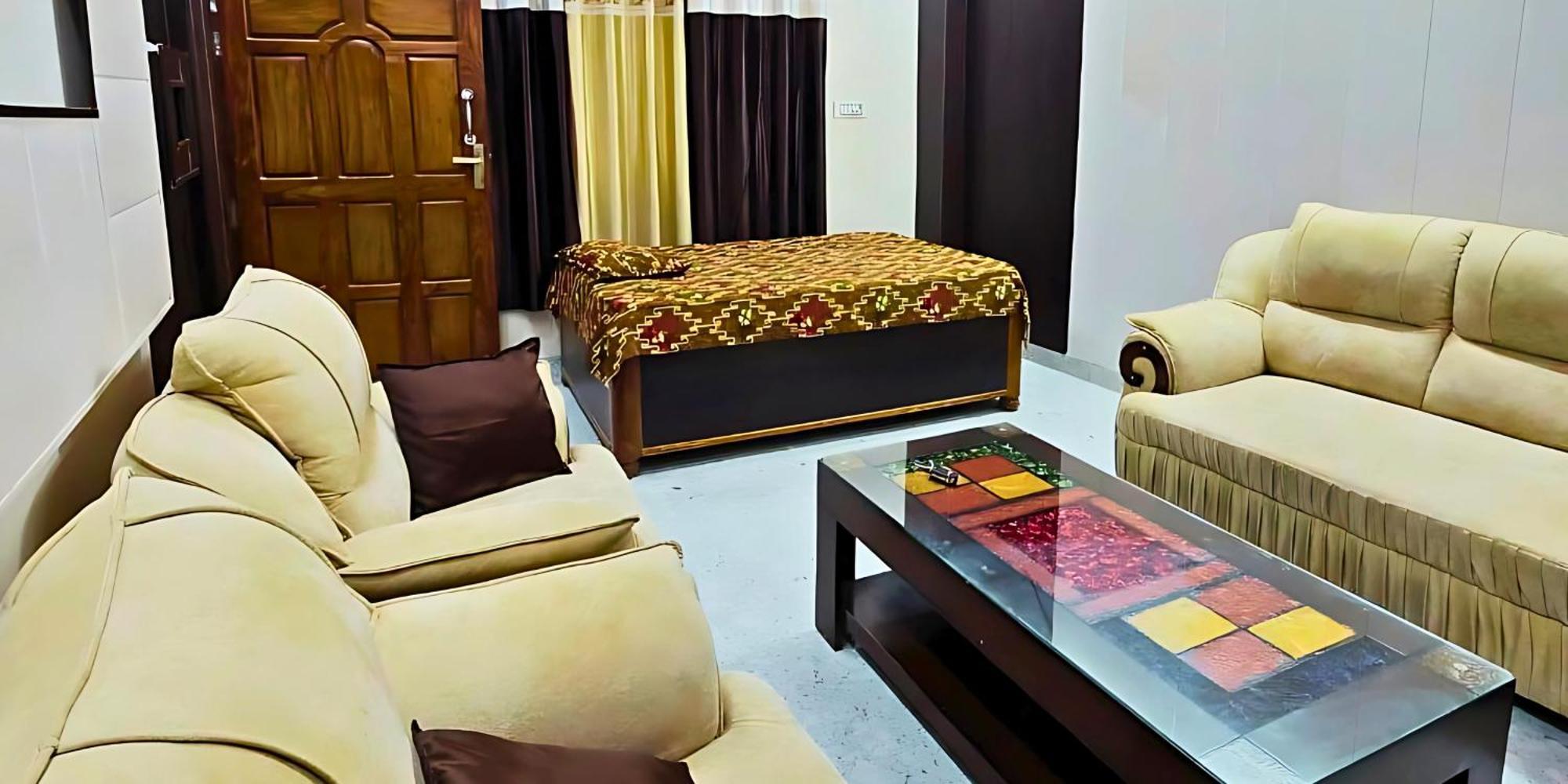 Ramayana Grand Hotel Ayodhya Esterno foto